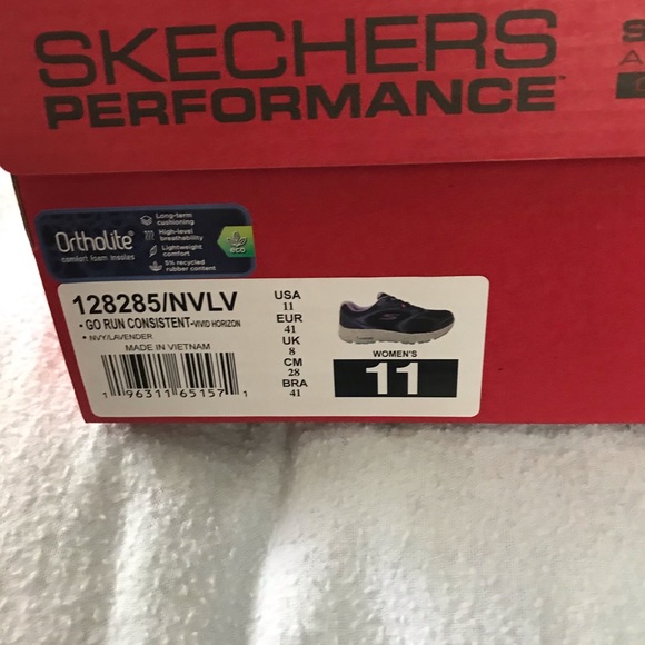 SOLD!! Women’s Blue Skechers Go Run Consistent Size 11 - Picture 5 of 14